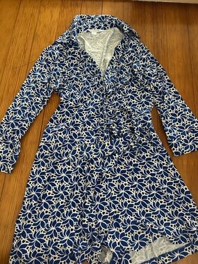 Diane von Furstenberg Blue & White Floral Print Wrap romper